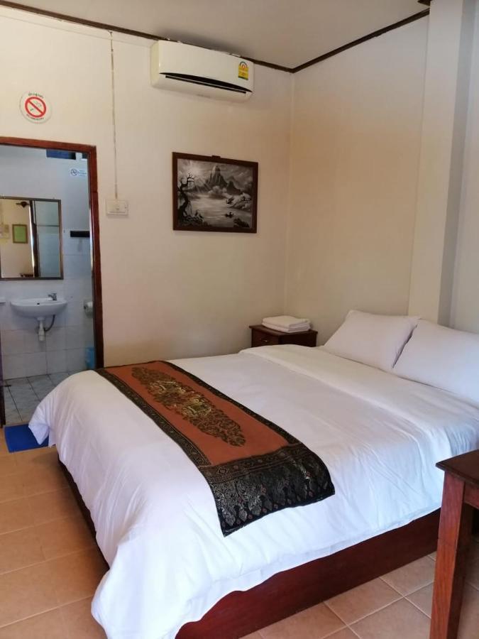 Monsavanh Guesthouse Pakbeng Ngoại thất bức ảnh