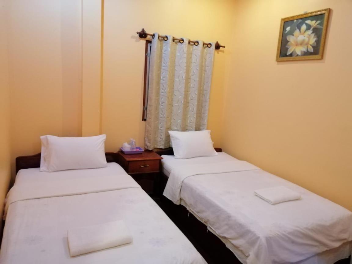 Monsavanh Guesthouse Pakbeng Ngoại thất bức ảnh